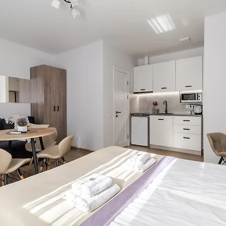 Demar Violet Apartment