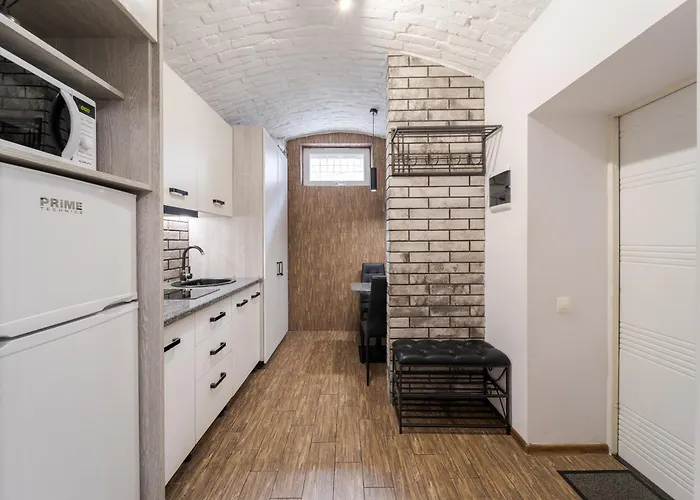 Demar Violet Львів